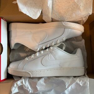 Nike Women’s Court Royale